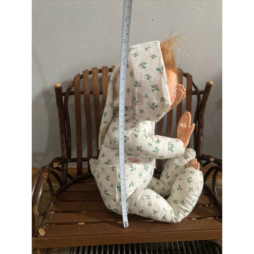 Annalee Child 1989 Child Sitting in Holly Patterned Outfit 12